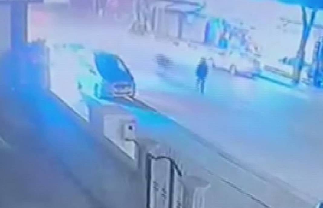 Konya'da motosikletli çocuk, çocuğa çarptı! 4